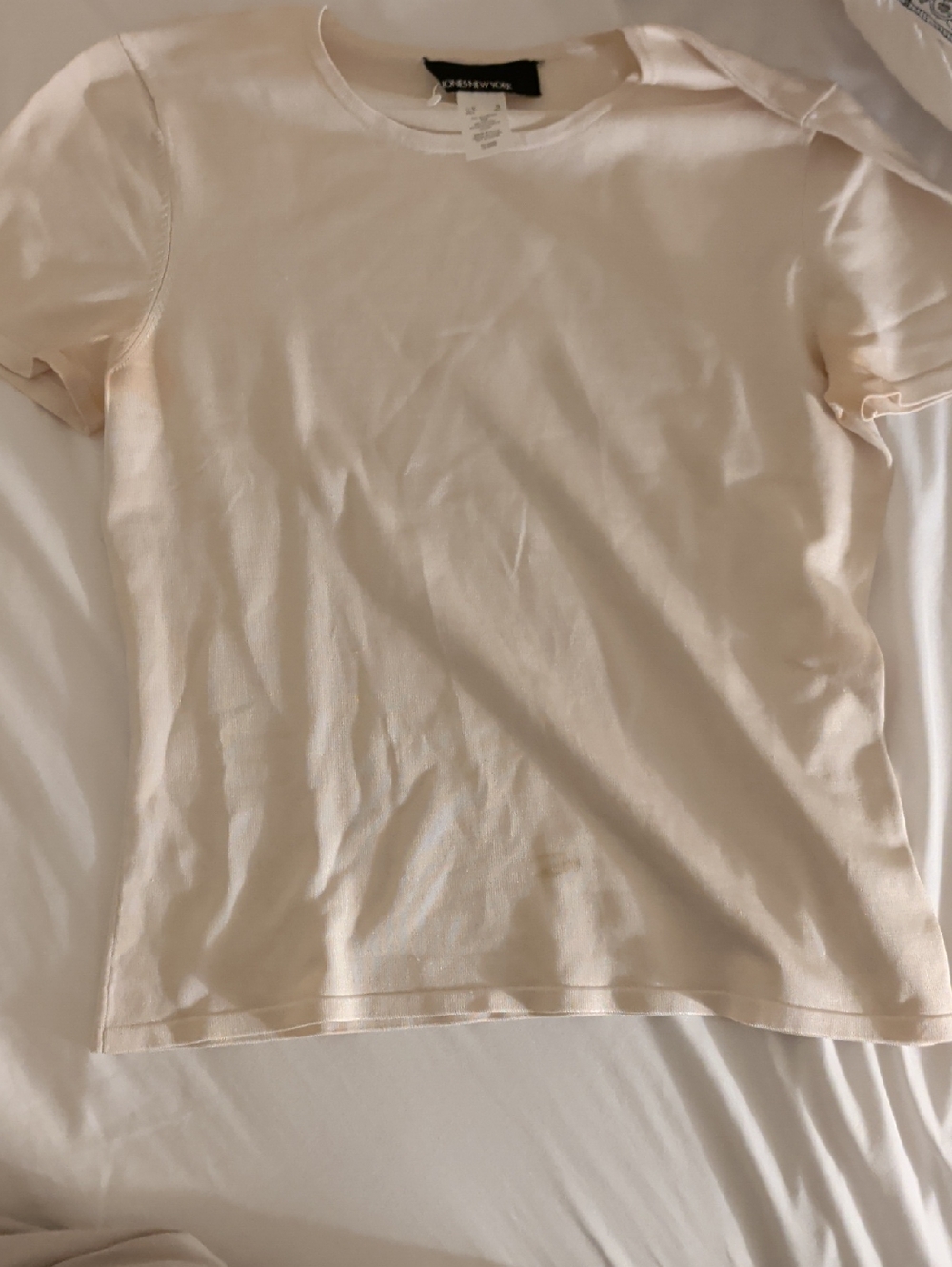 Jones New York Cream Satin Blend Top